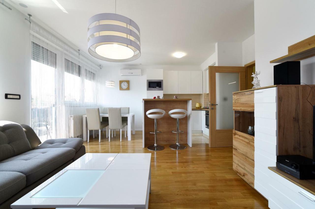 Precko7New Apartment Zagreb Exterior photo